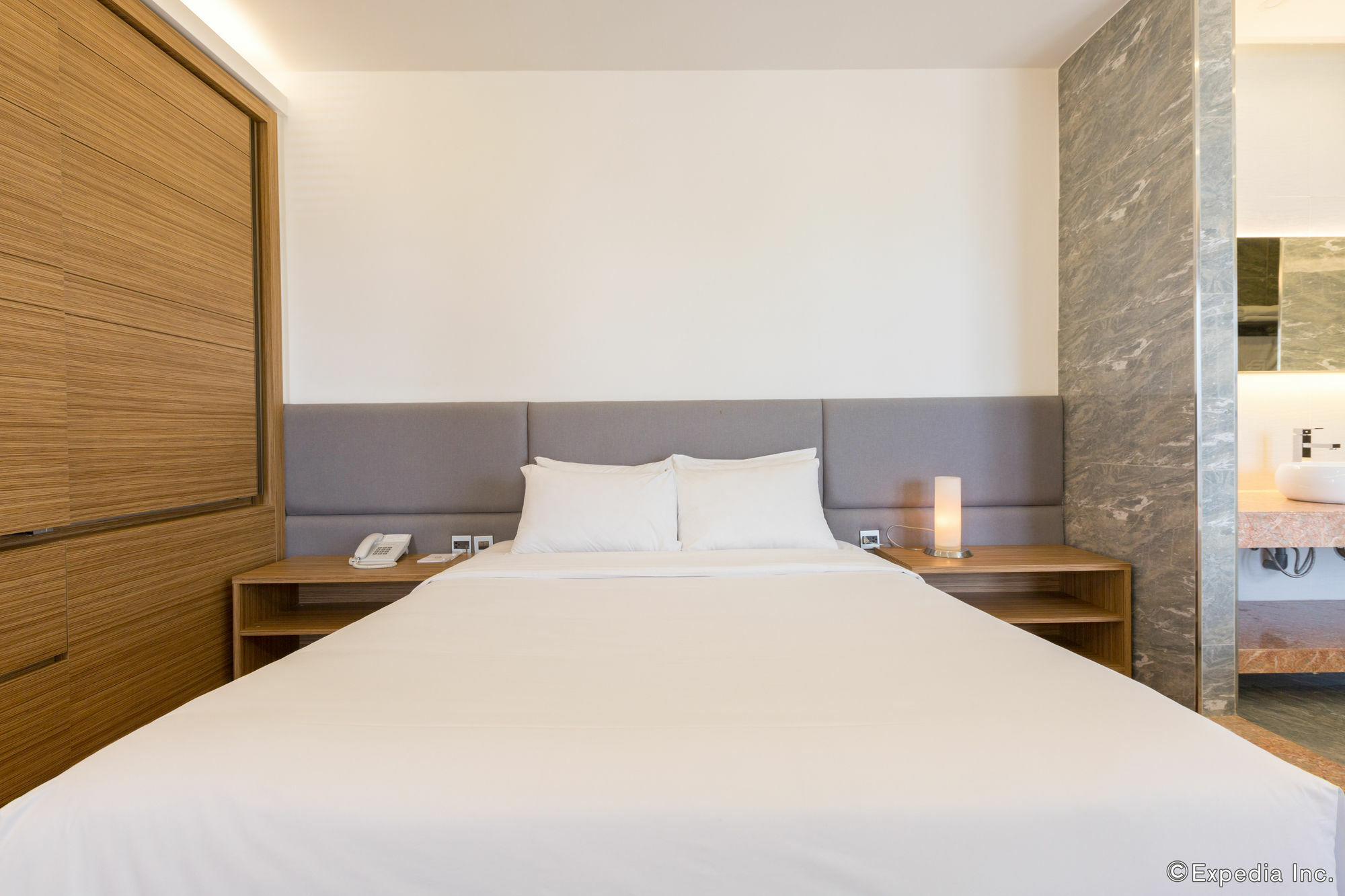 Charm Suite Residence Saigon Ho Chi Minh City Bagian luar foto