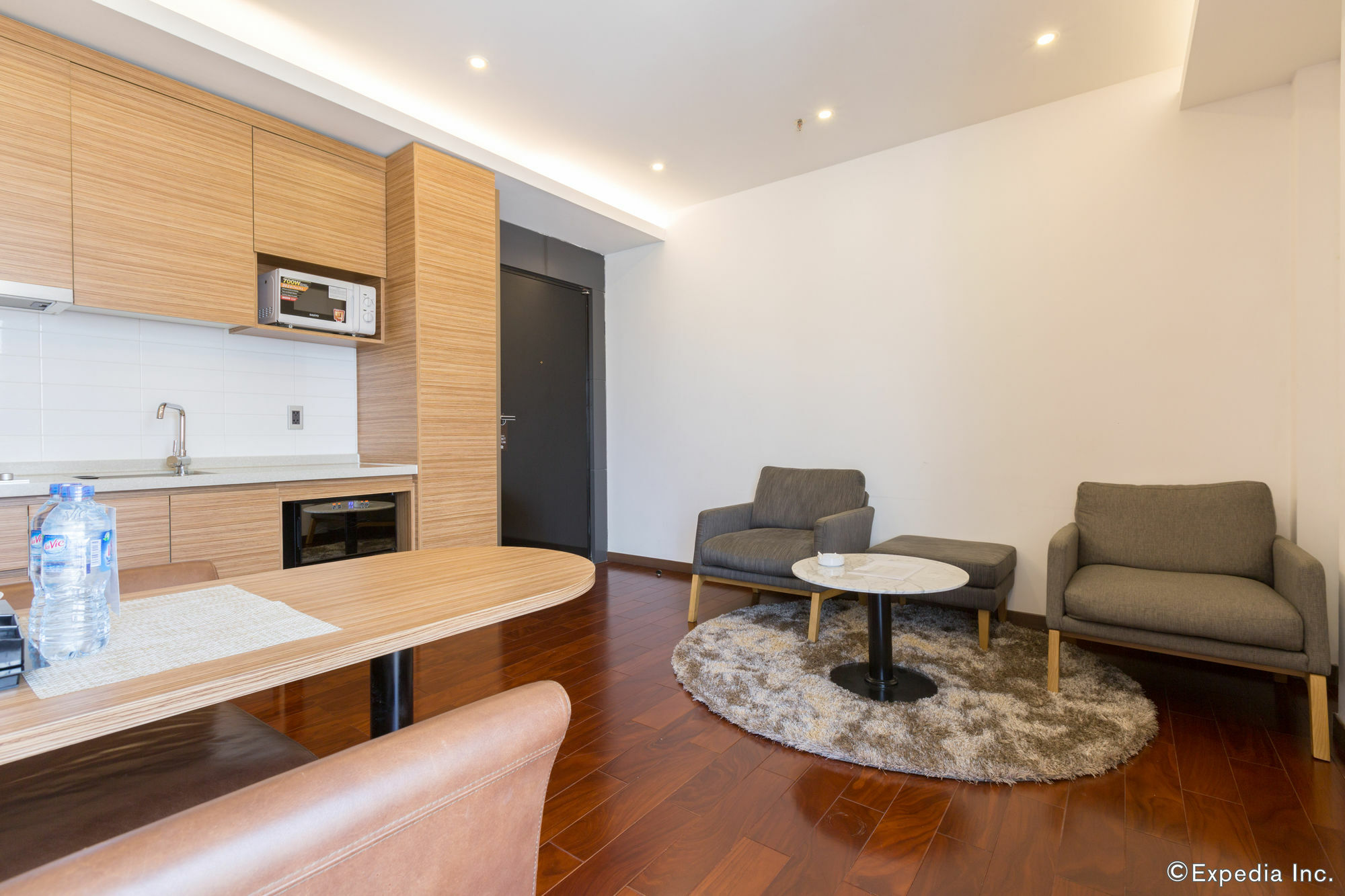 Charm Suite Residence Saigon Ho Chi Minh City Bagian luar foto