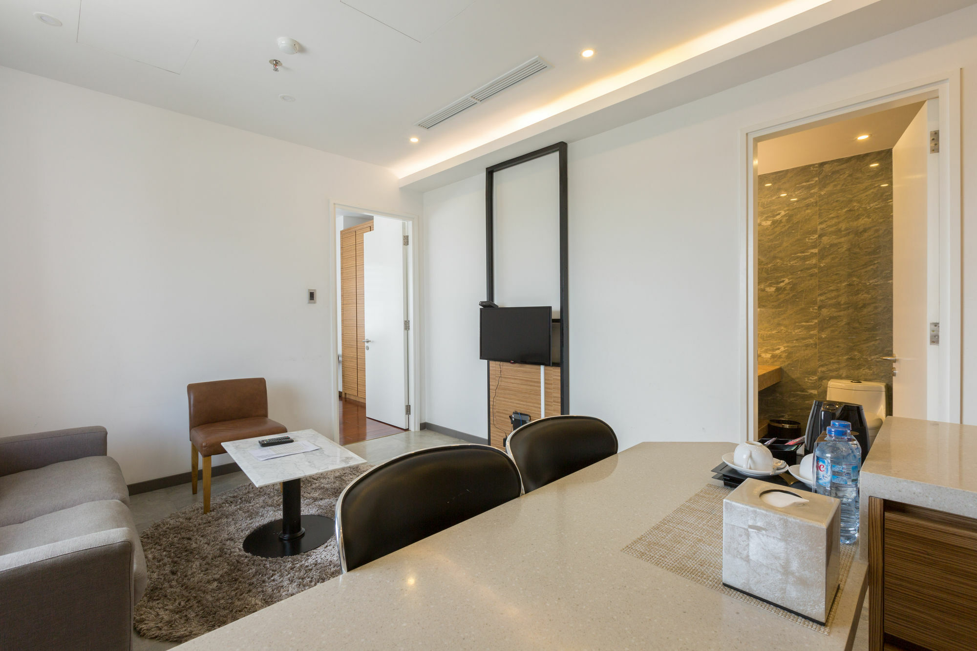 Charm Suite Residence Saigon Ho Chi Minh City Bagian luar foto